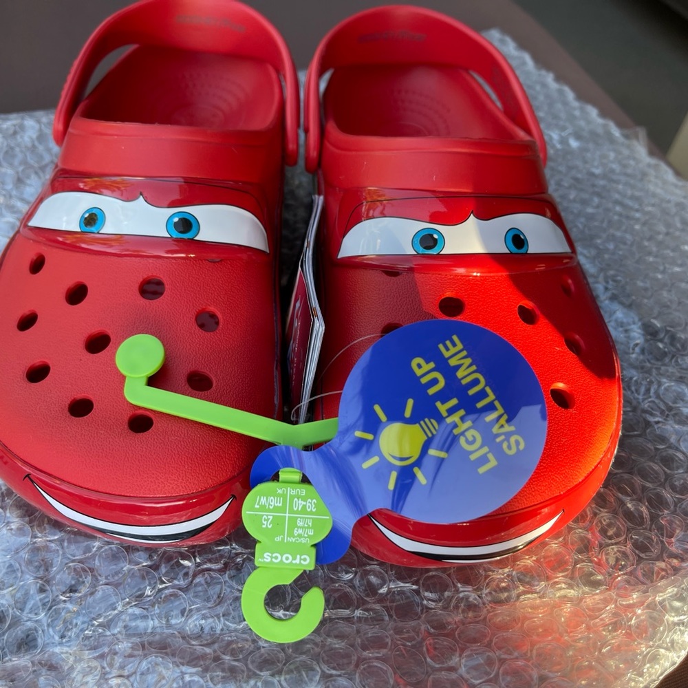 Lightning McQueen Crocs
